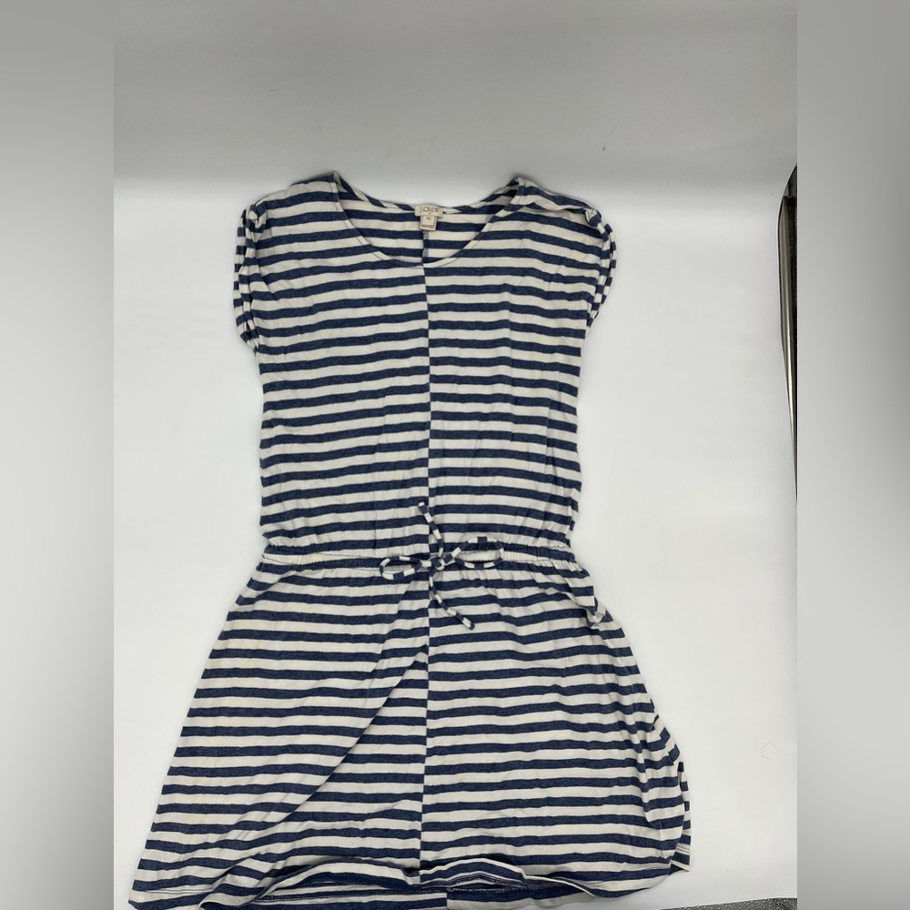 Super cute J. Crew dress! 💙🤍